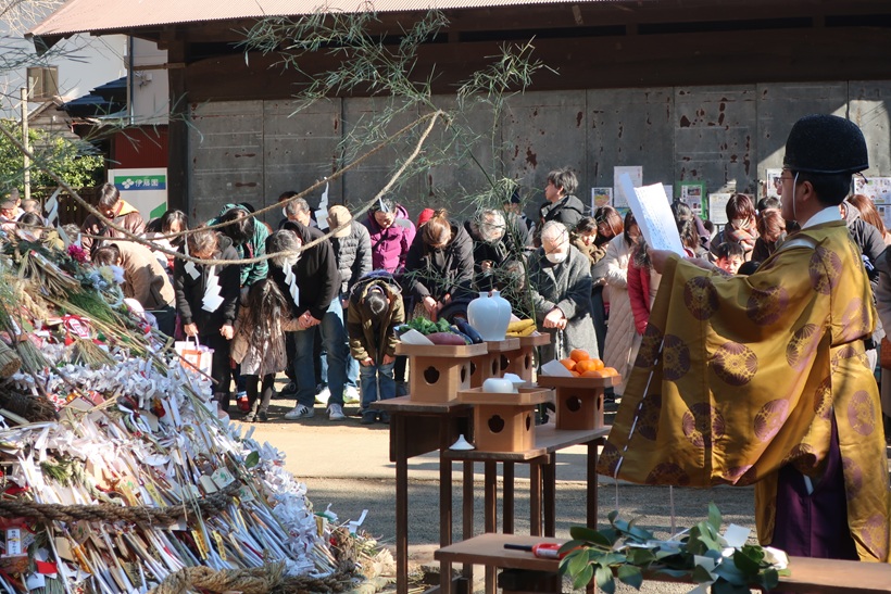 左義長神事奉賛金のお願い